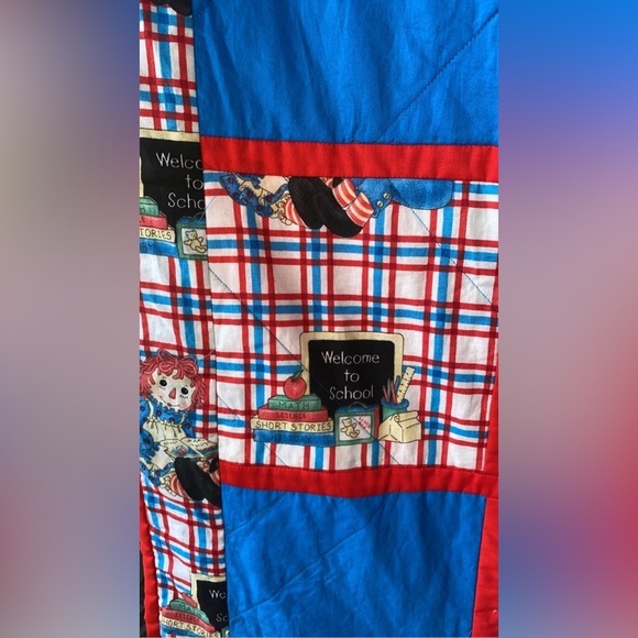 Vintage Raggedy Ann & Andy Handmade Quilt Signed - Picture 3 of 5